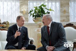 Путин отшутился, что все деньги у Медведева