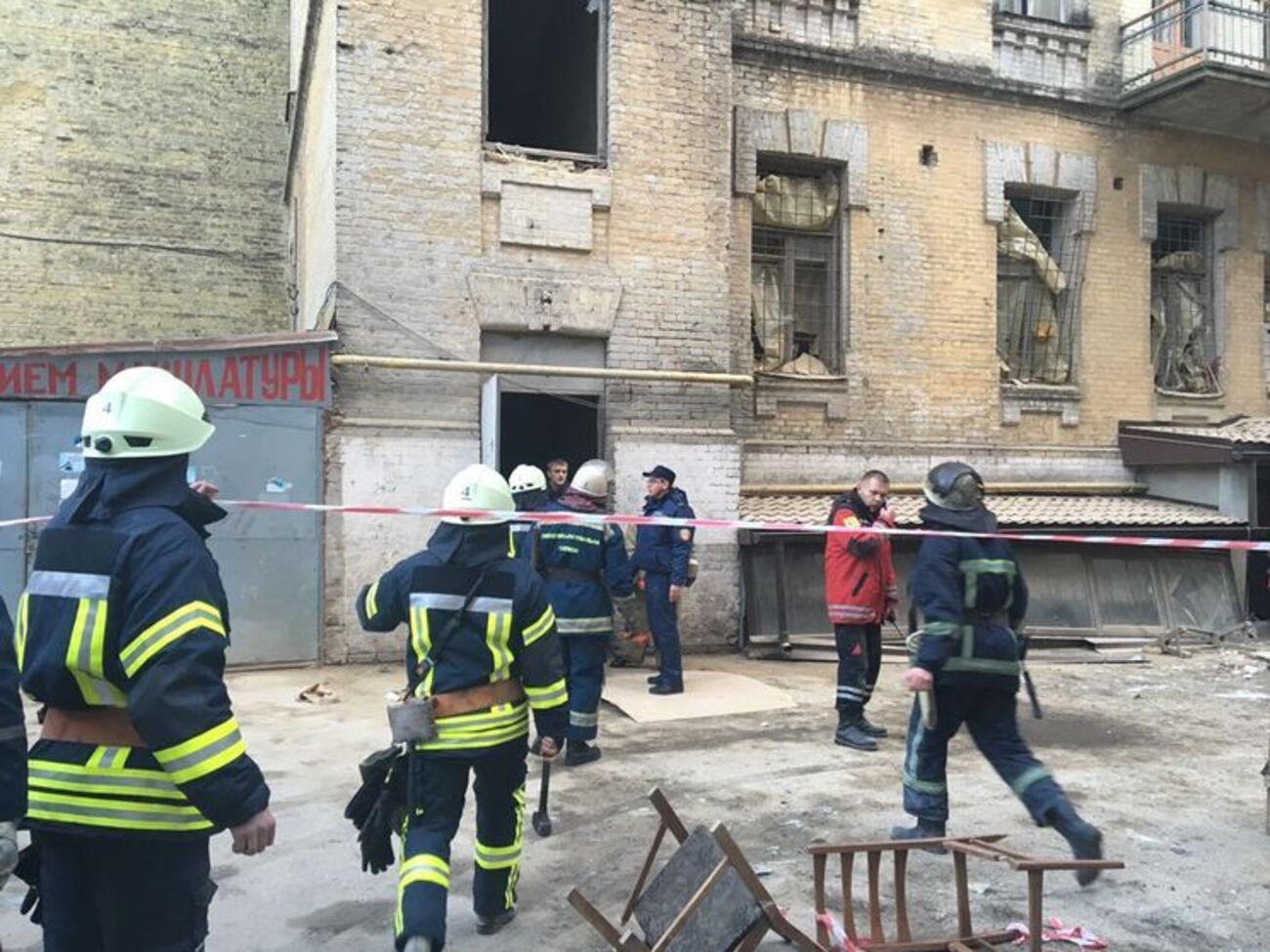 В центре Киева обрушился потолок дома