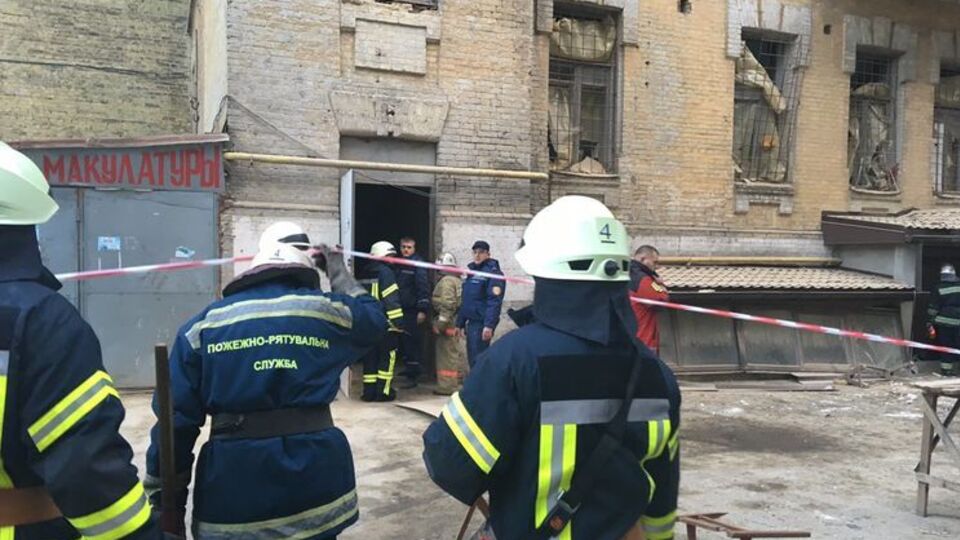 Под завалами остаются два человека