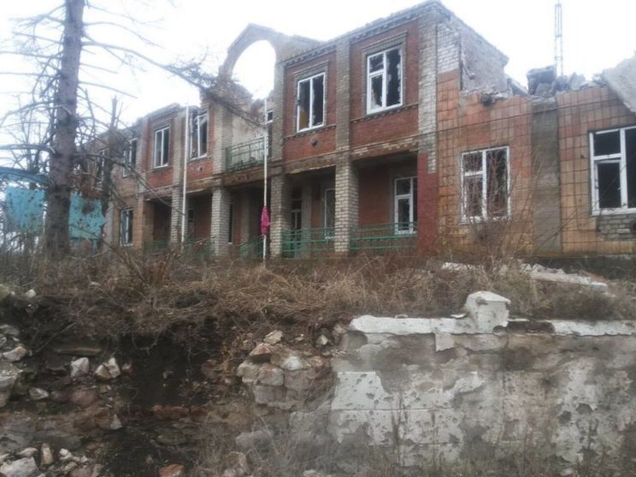 Пресс-центр АТО: Перед уходом из Широкино боевики заминировали практически каждый дом. Фоторепортаж