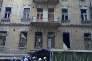 Под завалами продолжают искать живых и погибших строителей