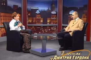 Клара Новикова: "Заткнись! – сказала я Жириновскому. – Что ты орешь? Поцелуй меня!". И он начал целовать