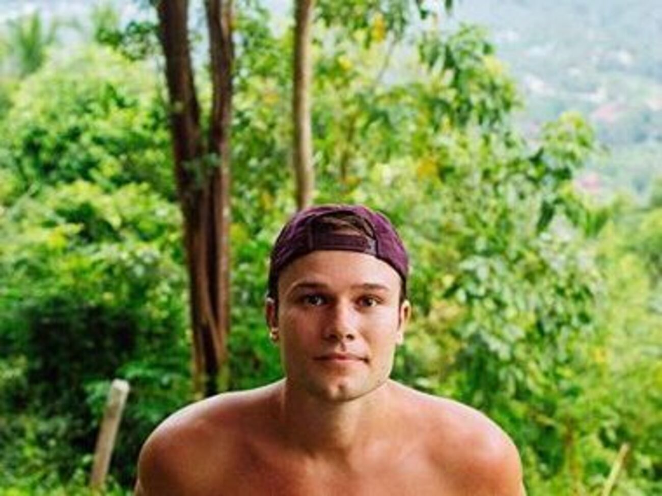 Корж: У меня для вас не очень хорошая новость: на данный момент мне временно запрещен въезд в Украину