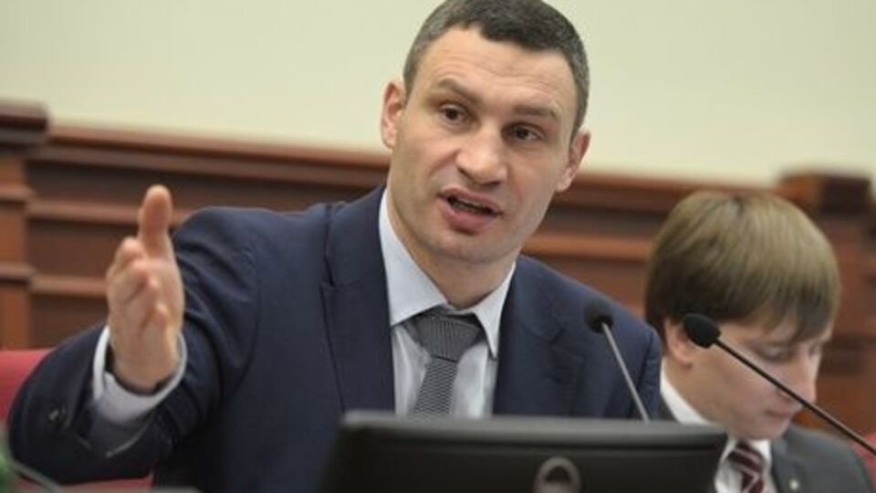 Киевские власти будут поднимать вопрос о возвращении в коммунальную собственность домов, владельцы которых их не ремонтируют