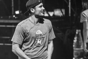 Белорусскому певцу Максу Коржу запрещено въезжать на территорию Украины в течение пяти лет