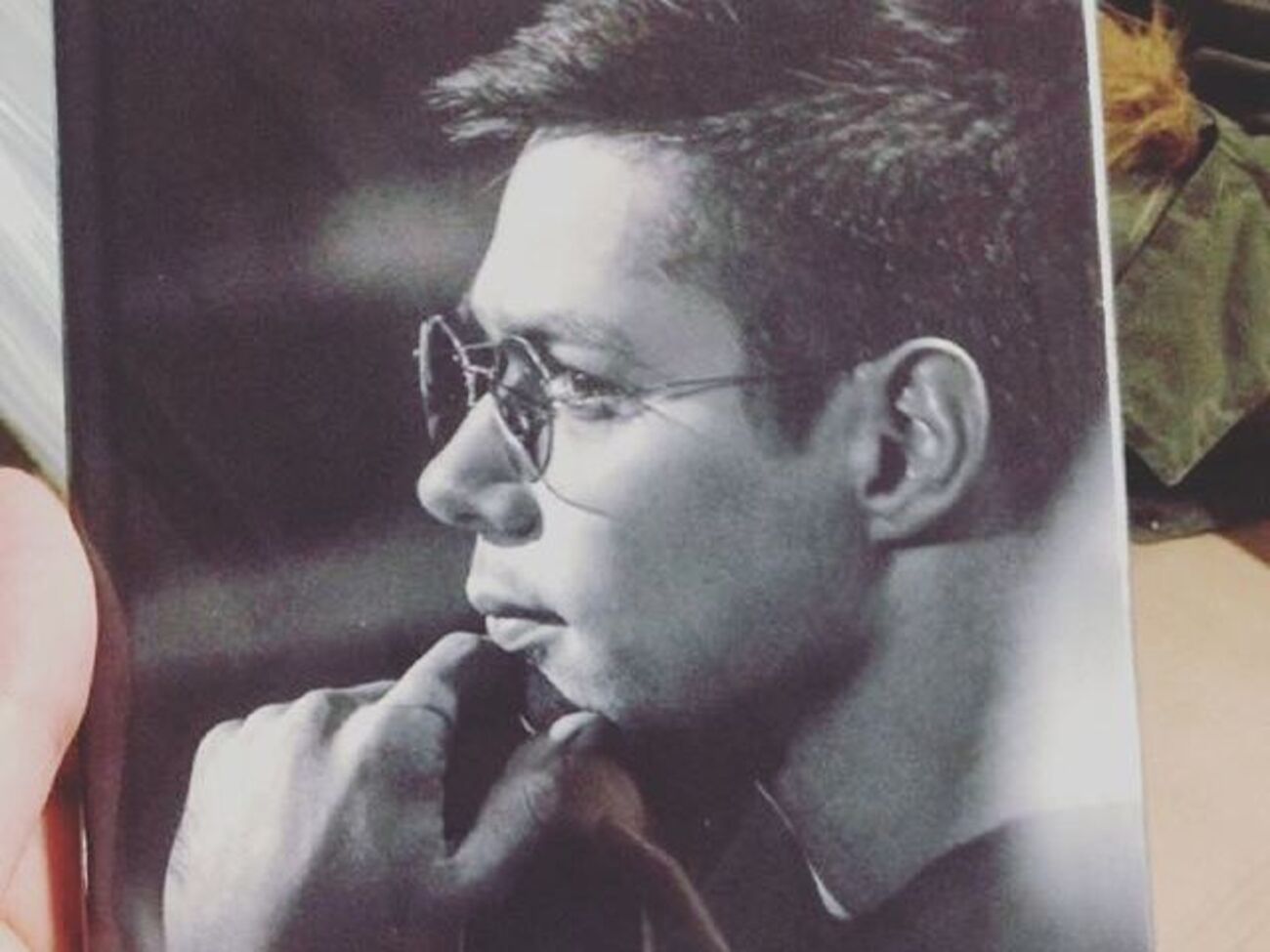 Пьеха:&nbsp;Первая книга в духе куртуазного маньеризма, смачно приправленная подростковым нигилизмом