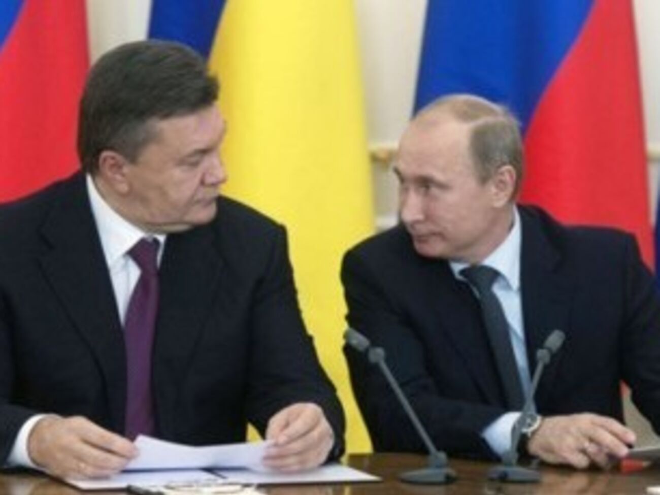 Порошенко подписал закон о ратификации соглашения с НАТО
