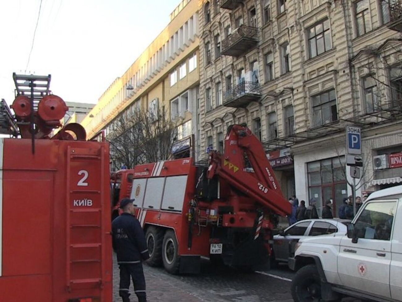 Шестерых пострадавших вытащили из-под завалов еще вчера
