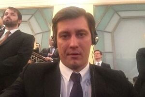 Дмитрий Гудков: Что делает правительство? Засекречивает расходы на антикризисную программу