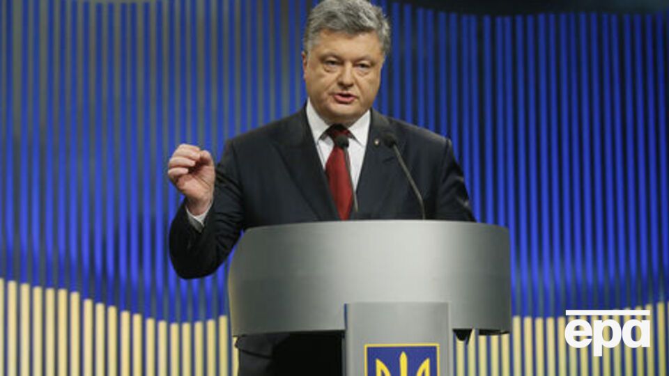 Порошенко: Москва как будто пытается вернуть крымских татар в 1944 год