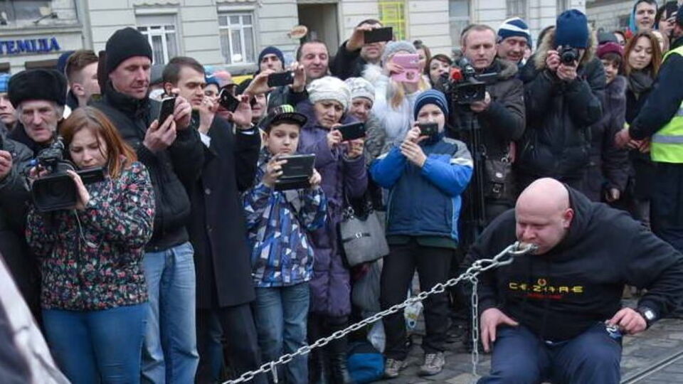 Скавыш: В понедельник у меня контрольный визит к стоматологу, но надеюсь, что моим зубам ничего не помешает
