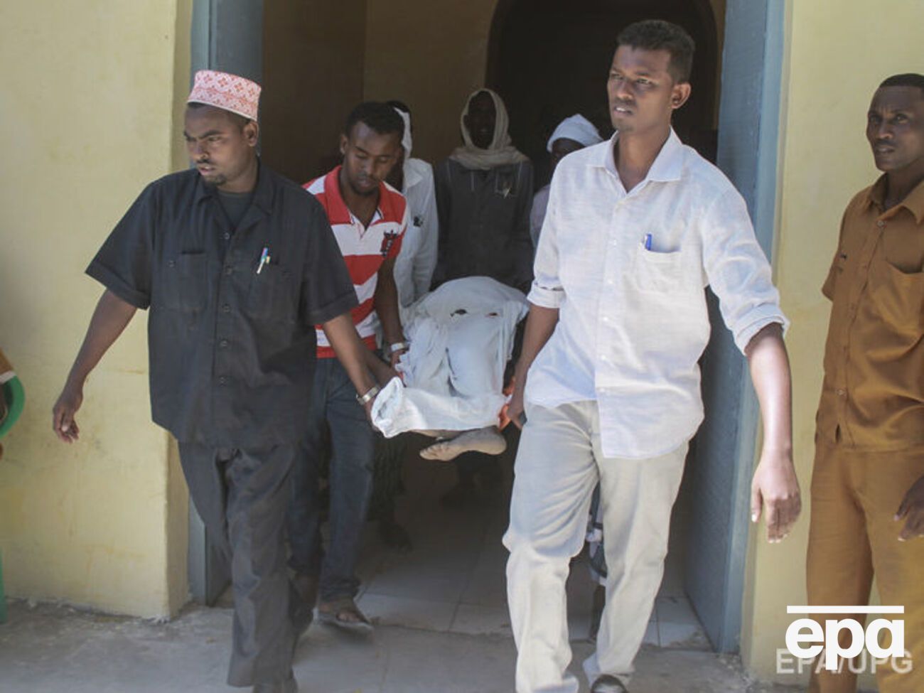 В больницу Могадишо поступил 21 раненый