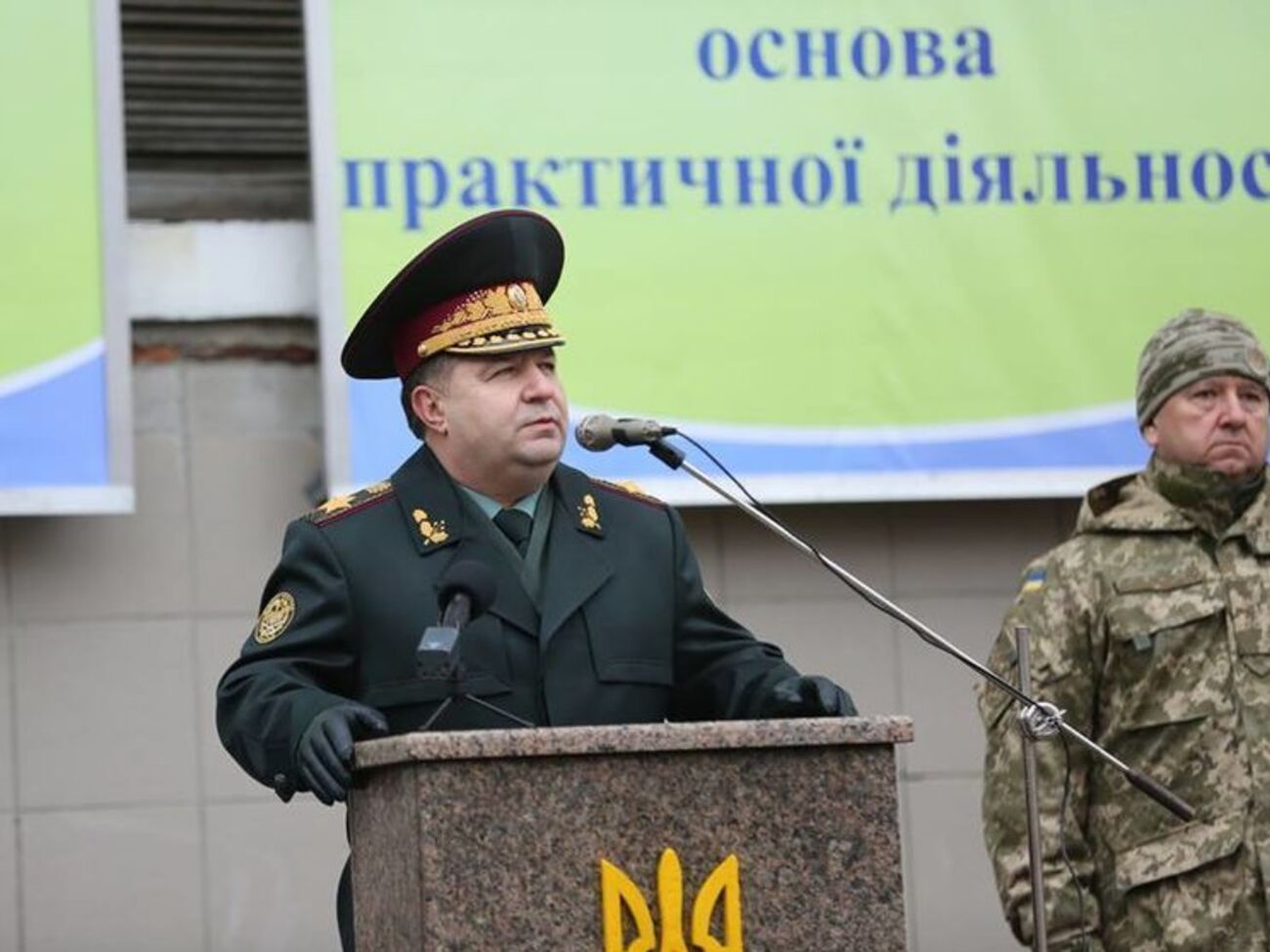 Полторак: С начала года армию пополнили 7 тыс. контрактников