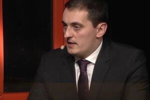 Калина: Имущество не только "национализируется" – есть еще "Артек", а также расходы на дорогое вино, вывозы картин Айвазовского и так далее