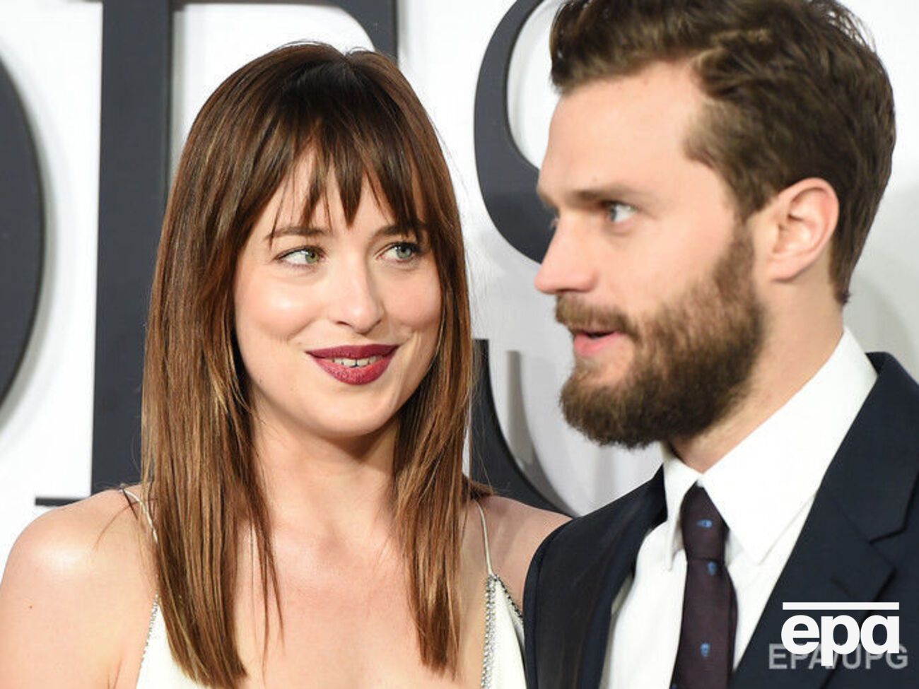 Джонсон и Дорнан признаны худшим актерским дуэтом года