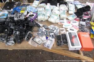 Деньги и телефоны супруги везли на оккупированную территорию