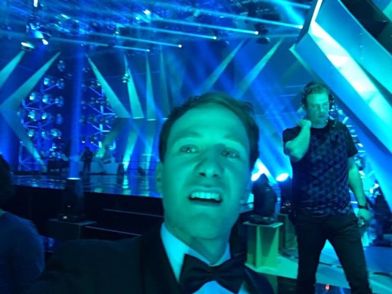 В клипе Слаконья внешне очень похож на Путина