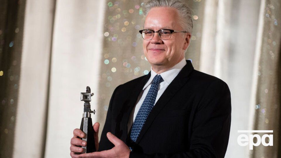 В знаменитой экранизации роль беглеца из Шоушенка исполнил Тим Роббинс