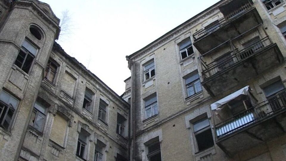 Наибольшее количество жилых домов, которые требуют реконструкции, – в Соломенском и Печерском районах, на Дарнице и на Нивках