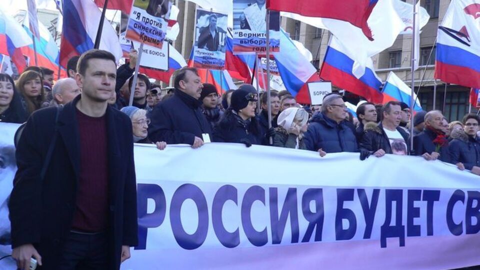 Яшин рассказал о провокаторе, который пытался сорвать презентацию доклада по Кадырову