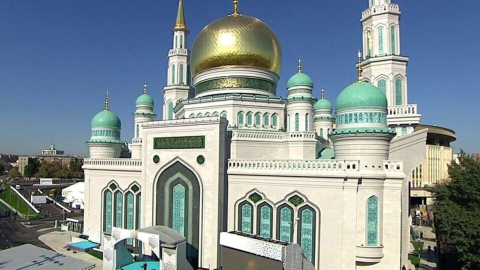Посещение Соборной мечети Москвы станет платным