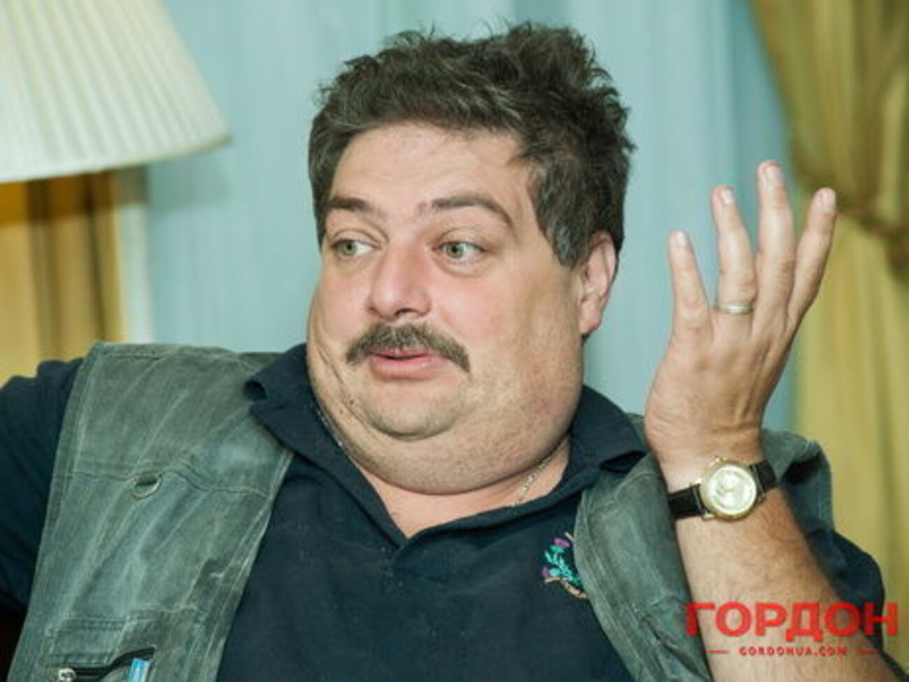 Быков: Долго думал, почему именно в России так не любят лишний день
