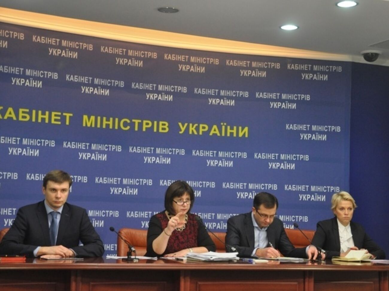 Руководство Министерства финансов Украины сообщило, что реструктуризация части внешнего госдолга страны позволила в 2015 году сократить общий размер долга на $4,3 млрд