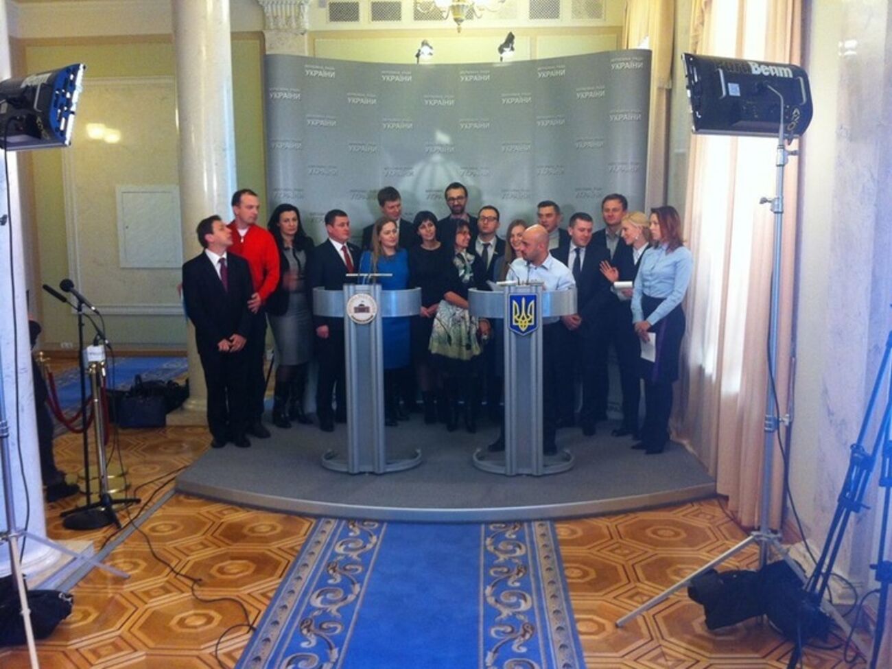 Межфракционное объединение "Еврооптимисты" призвало пригласить подавшего в отставку министра экономики Айвараса Абромавичуса выступить в Верховной Раде