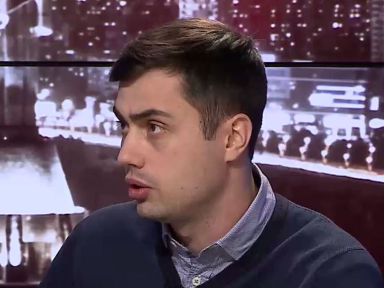 Фирсов: Мы, молодое поколение, шли в парламент заниматься политикой, а не коррупцией