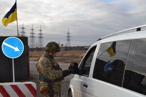 КПП закрыли из-за обстрелов