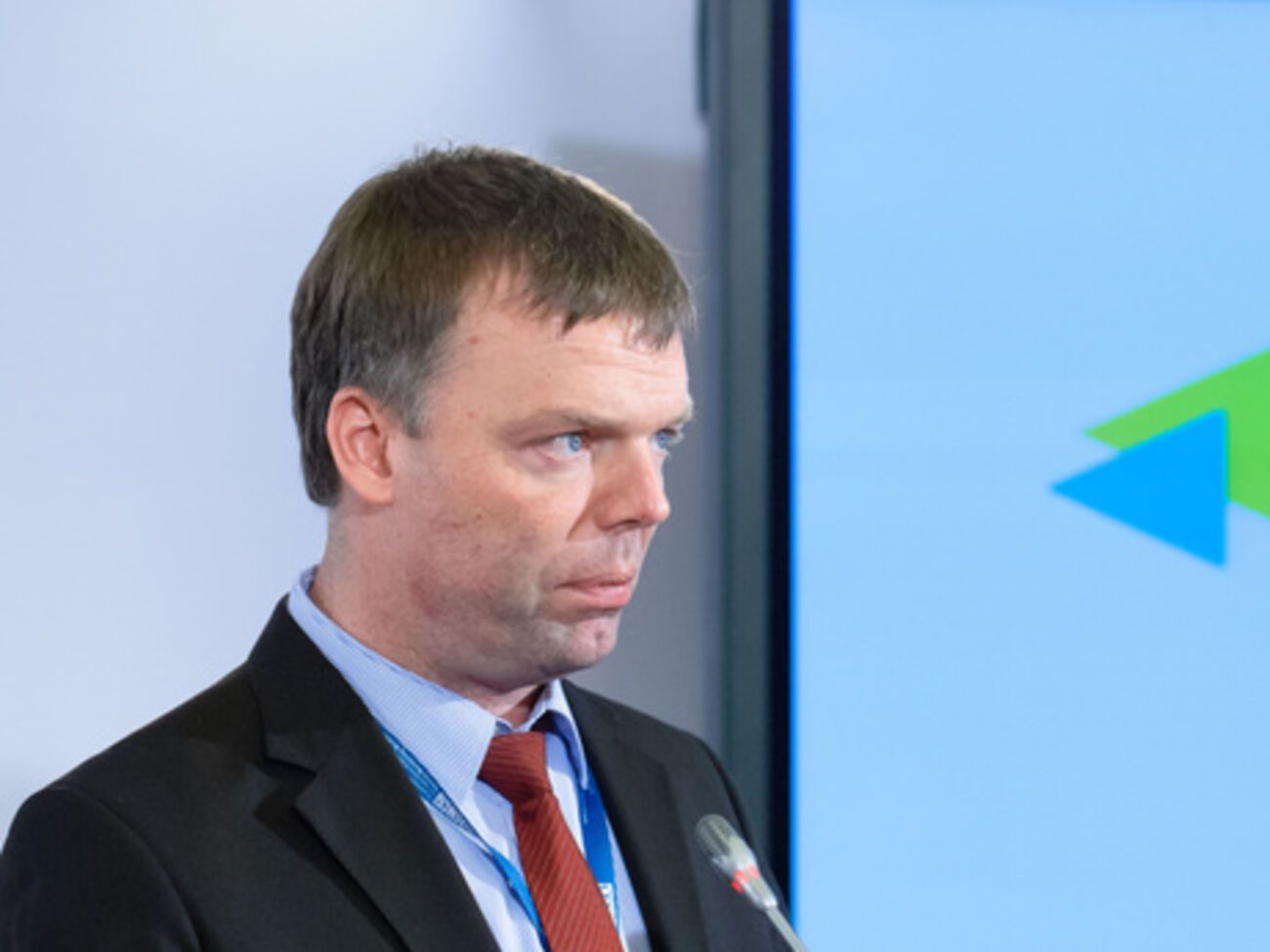 Хуг: Должен решиться вопрос о продлении работы СММ ОБСЕ в Украине