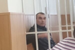 По словам Паршуткина, назначенные судом государственные адвокаты поддержали волю Литвинова на суд присяжных