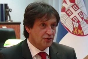 Министр обороны Сербии Братислав Гасич