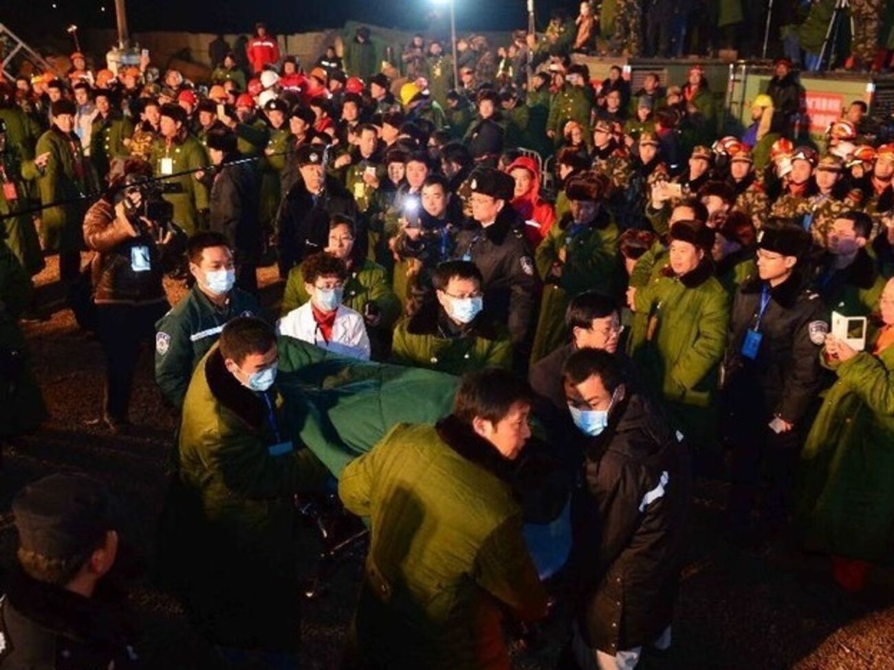 В Китае было принято решение свернуть поисково-спасательную операцию на аварийной гипсовой шахте