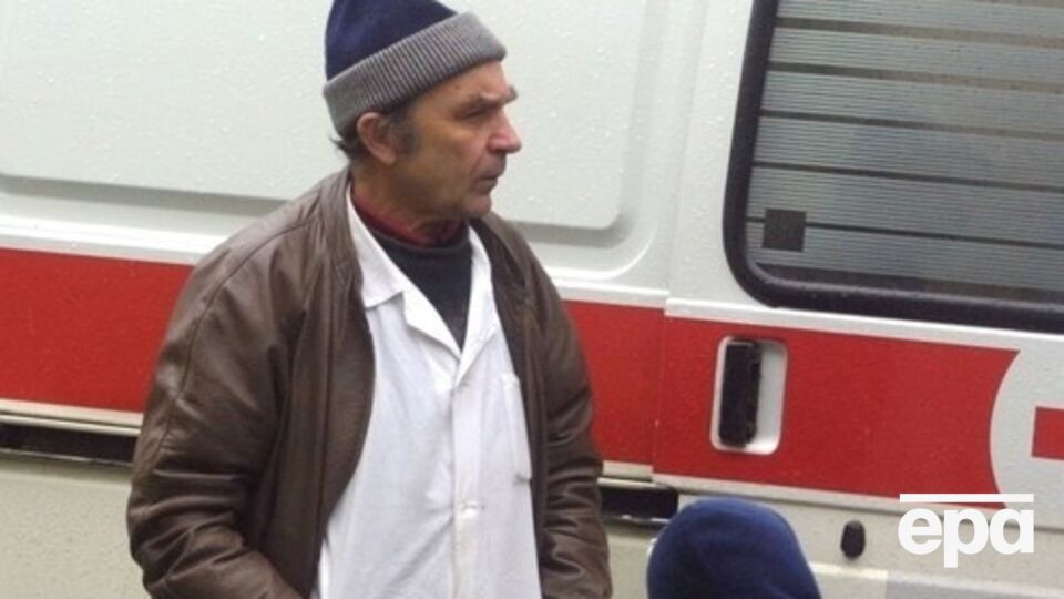Скорая помощь приехала к пенсионеру с инсультом спустя три часа