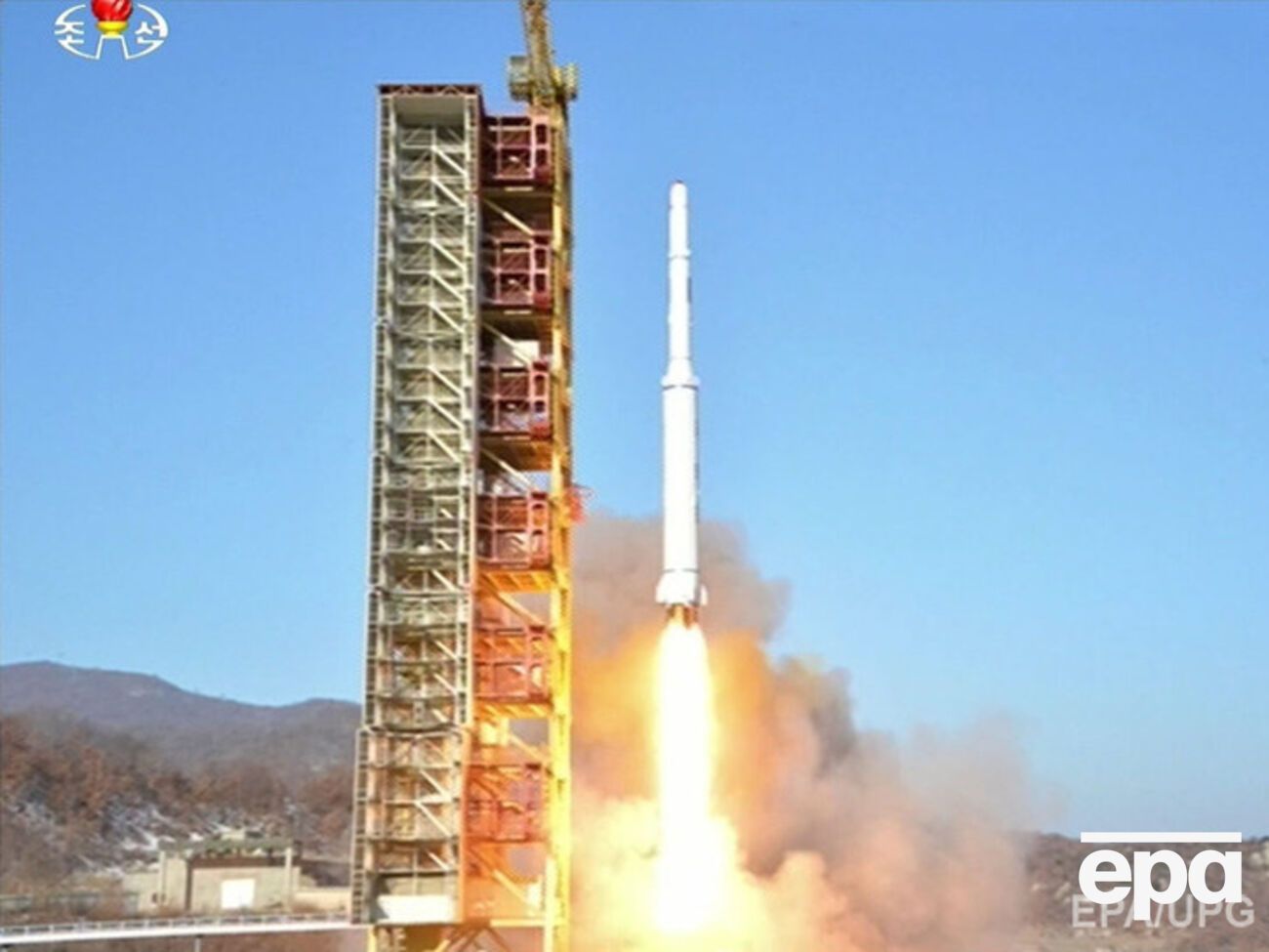 Специалисты предполагают, что ракета имеет дальность более 10 тыс. км и может достичь территории США