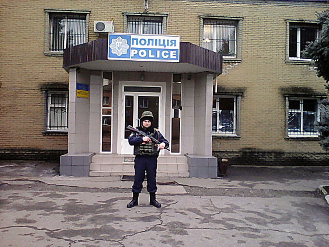 Сотрудники полиции разоблачили и задержали двух участников бандформирования "ДНР"