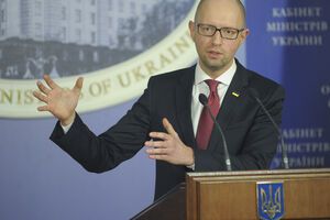 Яценюк: Кабмин является единым коллективом
