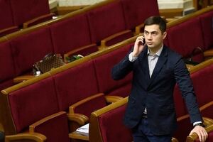 Фирсов: Пока руководство фракции будет представлено такими фамилиями, фракция действительно будет распадаться