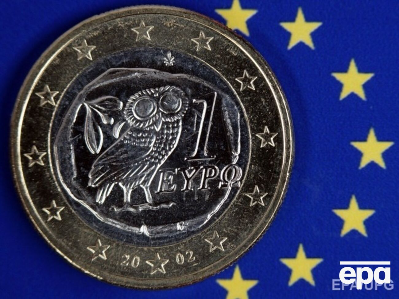 Нацбанк укрепил курс гривны к евро