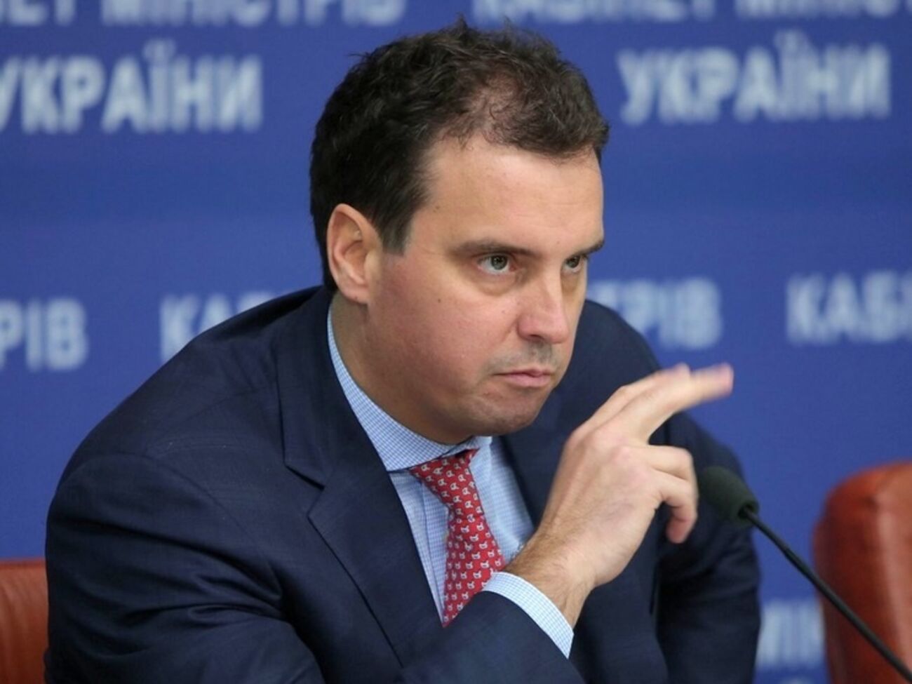Кононенко хочет, чтобы антикоррупционное бюро устроило ему очную ставку с Абромавичусом (на фото)
