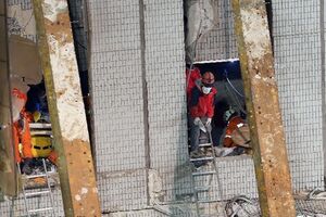 На пострадавшем от землетрясения Тайване продолжаются спасательные работы