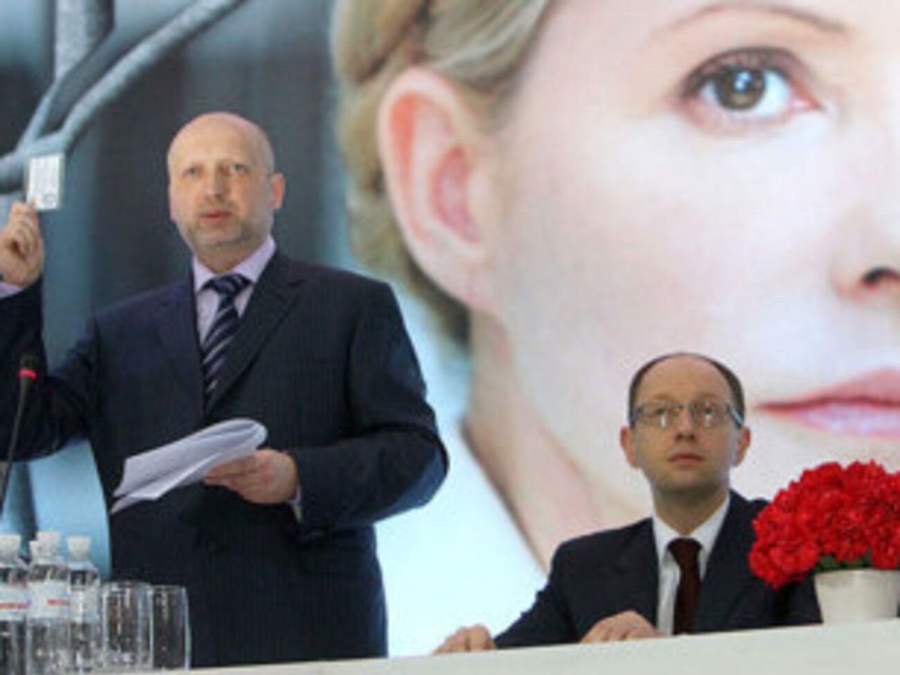 Яценюк встретится с лидерами коалиции позже