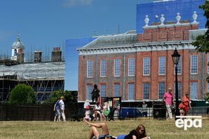 Инцидент произошел на площадке в парке, прилегающей к огороженной части дворца