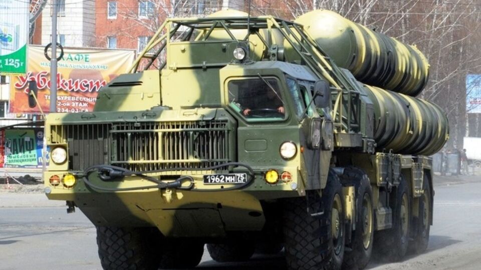 Россия бесплатно передает Беларуси ракетные комплексы С-300