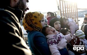 Из-за авиаударов тысячи сирийцев были вынуждены покинуть свои дома