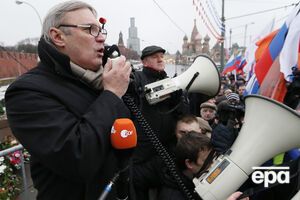 Нападавшие бросили в Касьянова торт