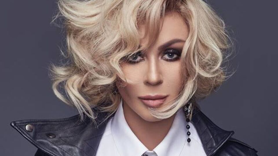 Билык: Мой любимый Человек! Асланчик! Этой весной я хочу, чтобы все женщины Вселенной чувствовали то, что чувствую я, когда ты смотришь на меня через маленькое окошко фотокамеры!