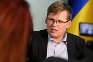 Розенко: Решение суда не повлияет на прекращение начисления и выплаты пенсии Азарову и другим одиозным чиновникам режима Януковича
