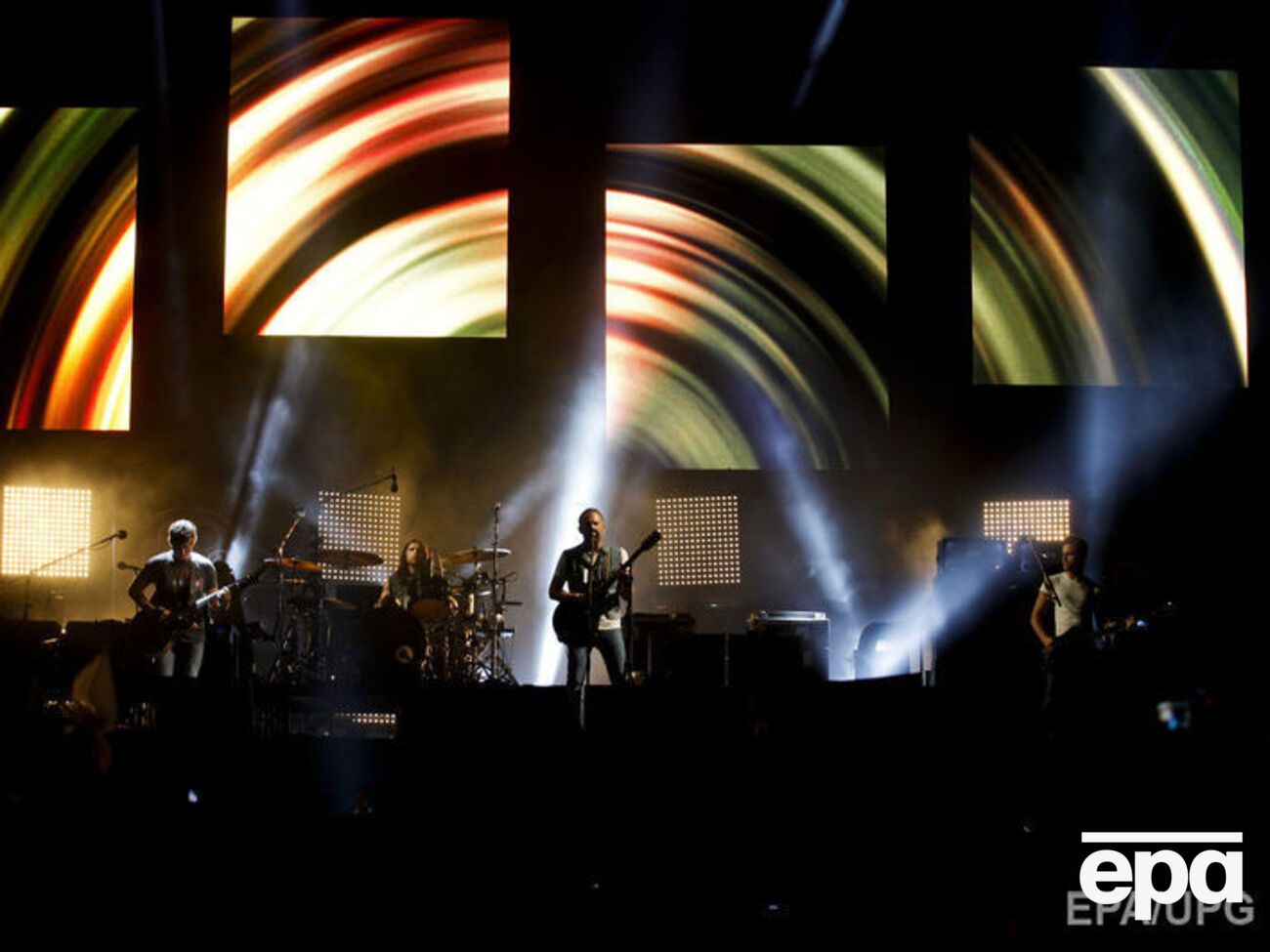 Знаковые группы рока показали за 15 минут